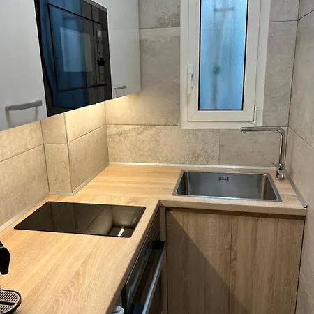 Newly Renovated: Sea-front Croisette, Top-floor Apartamento *